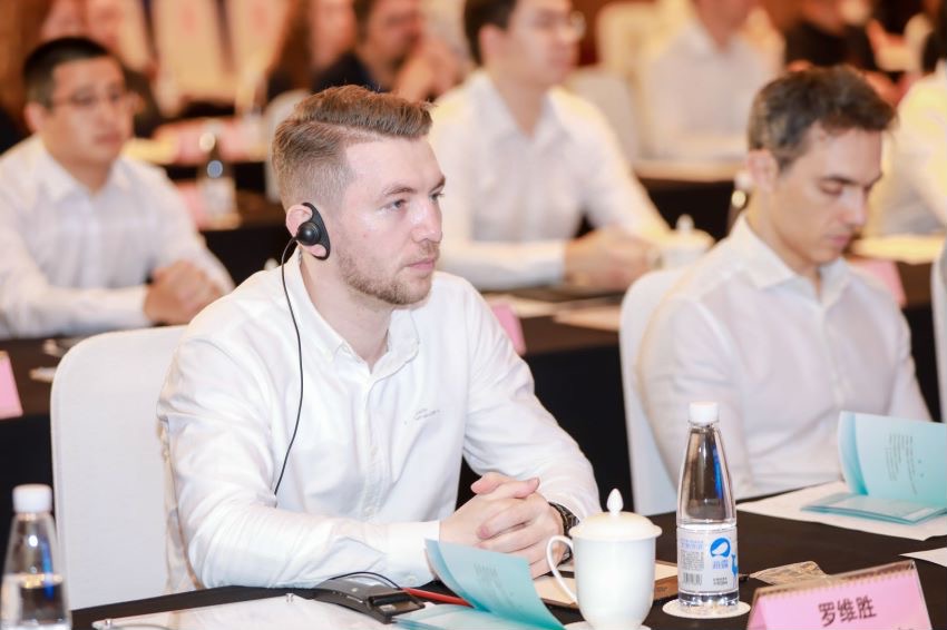 Viktor Lopata attending the 2023 Jiangsu Youth Friendship Envoy award ceremony